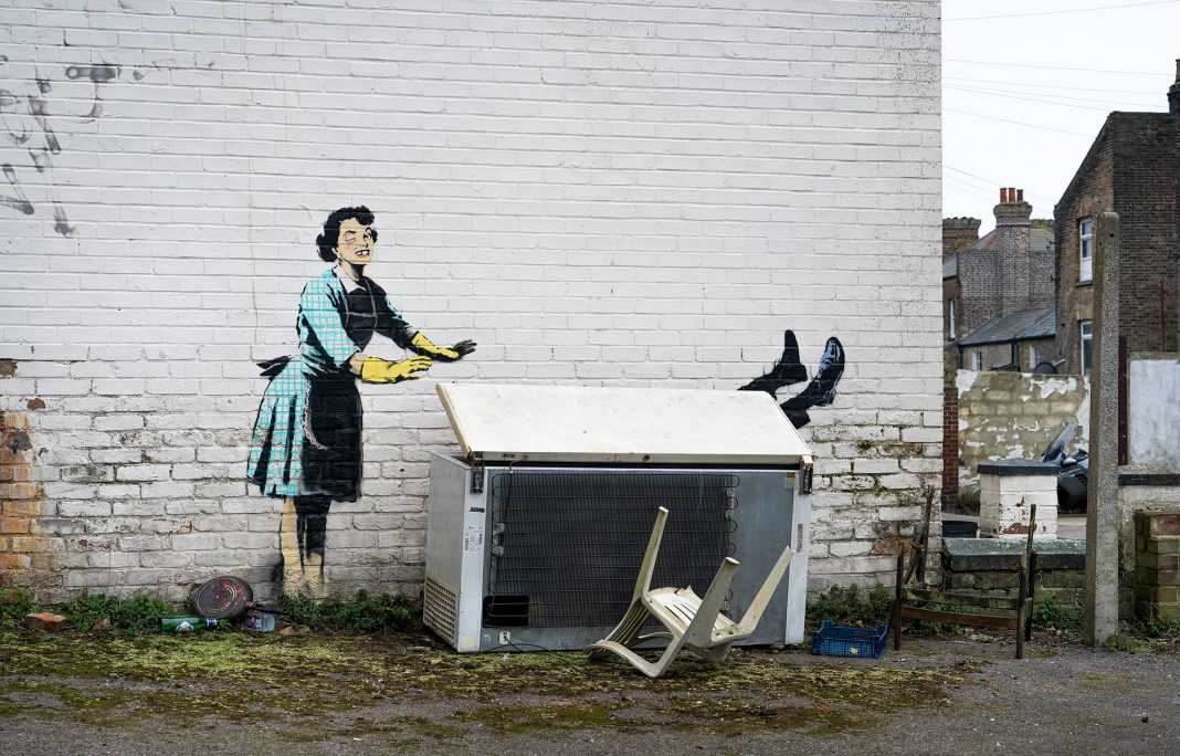 La nuova opera di Banksy per San Valentino contro la violenza sulle donne